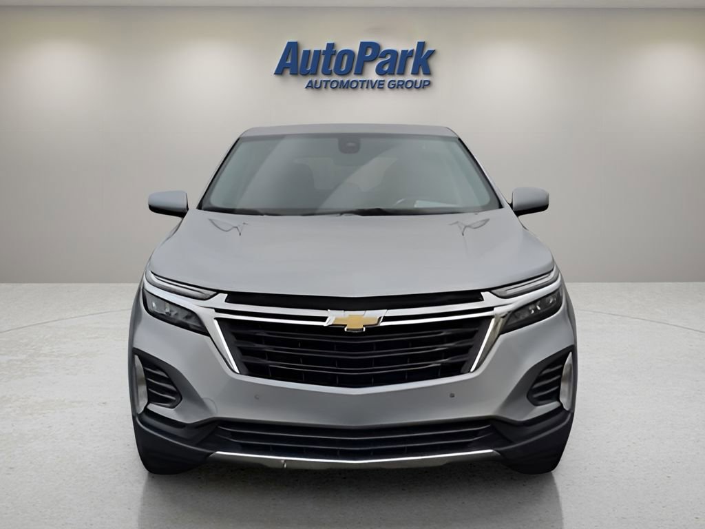 Used 2024 Chevrolet Equinox LT AWD/4WD image 2