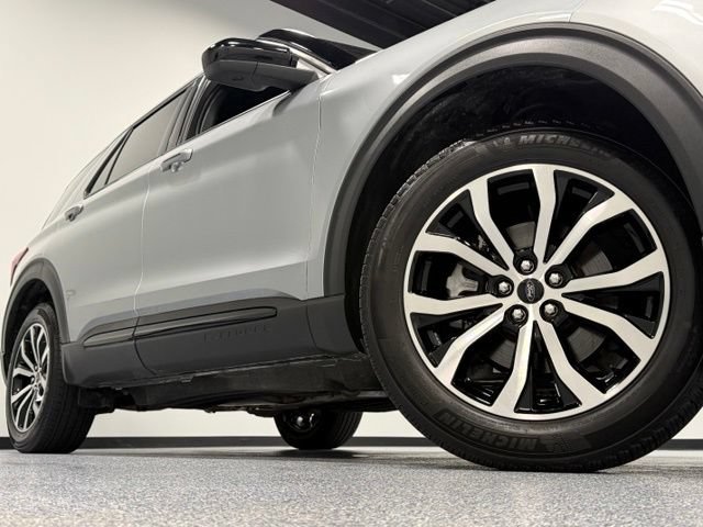 Certified 2022 Ford Explorer ST AWD/4WD image 3