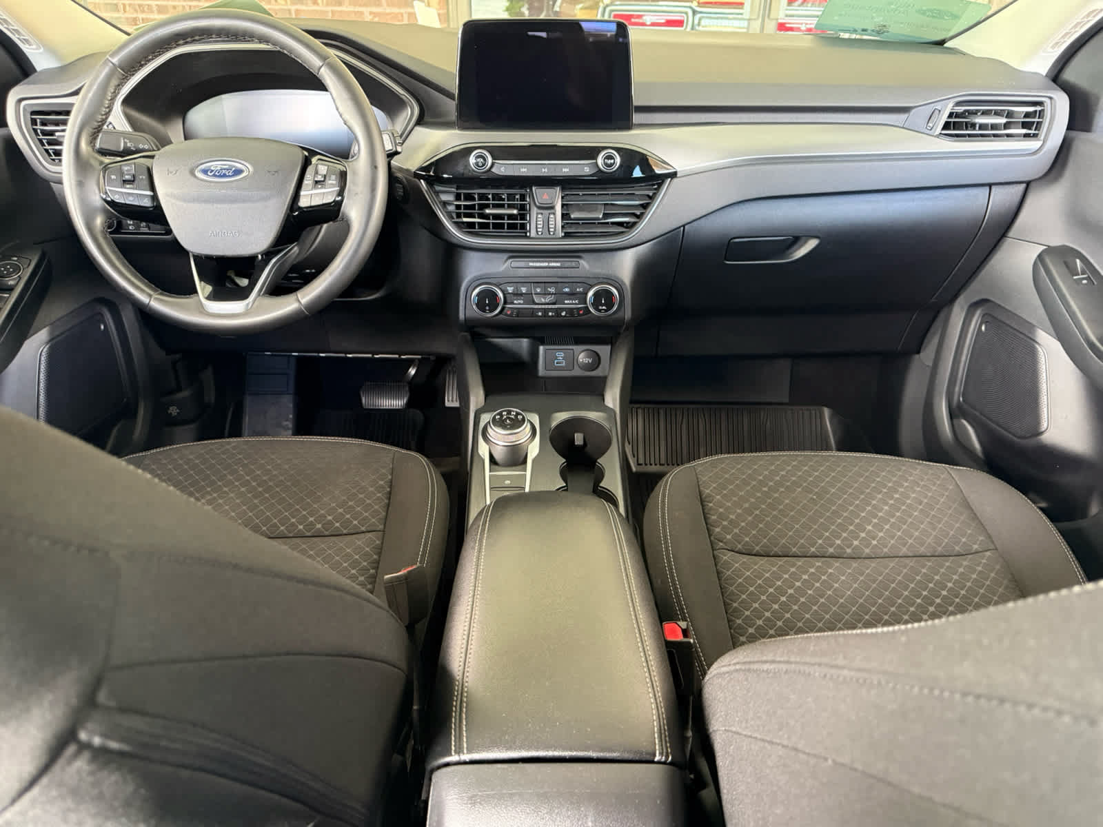 Certified 2023 Ford Escape Active AWD/4WD image 18