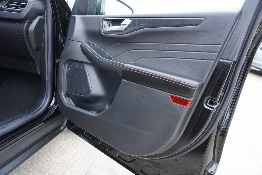 Certified 2024 Ford Escape ST-Line w/ Equipment Group 301A image 21