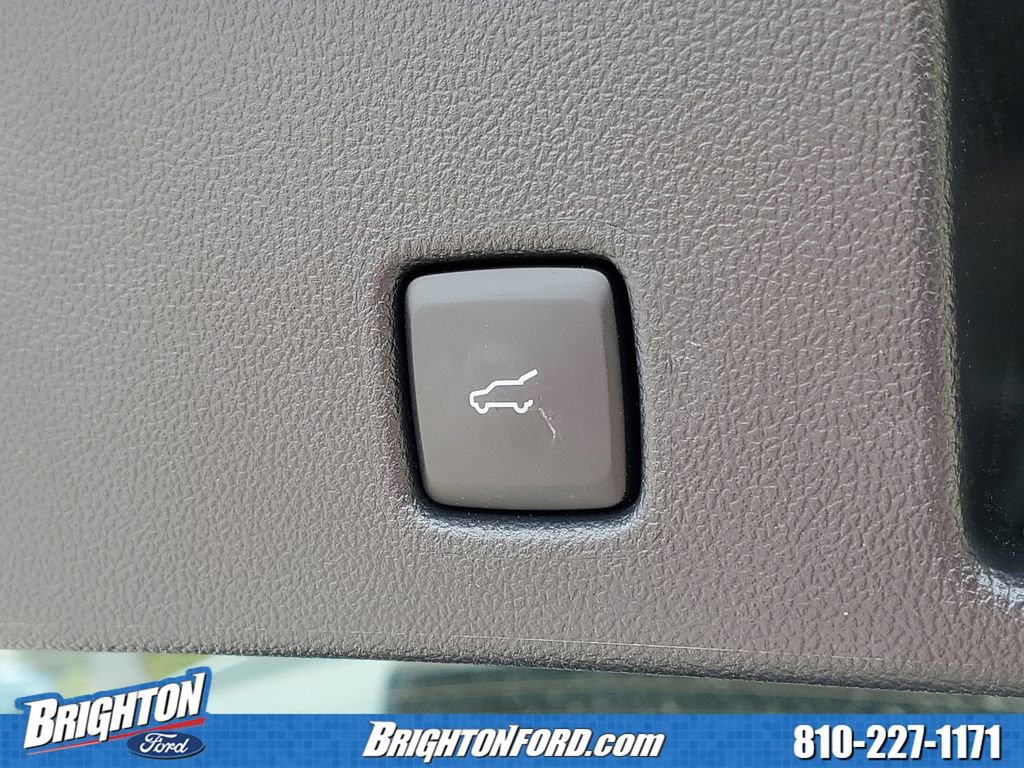 Certified 2025 Ford Escape ST-Line w/ Tech Pack #1 AWD/4WD image 8