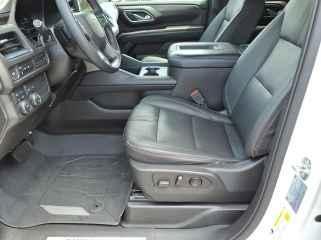 Used 2023 Chevrolet Suburban RST AWD/4WD image 17