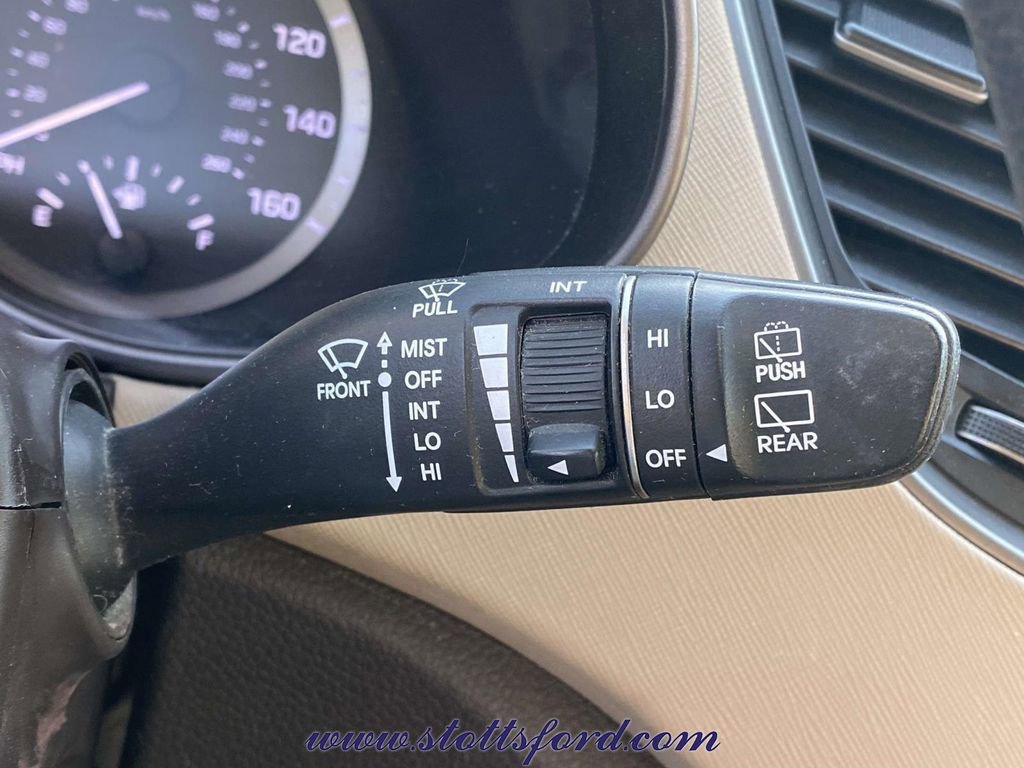 Used 2018 Hyundai Santa Fe Sport AWD/4WD image 23