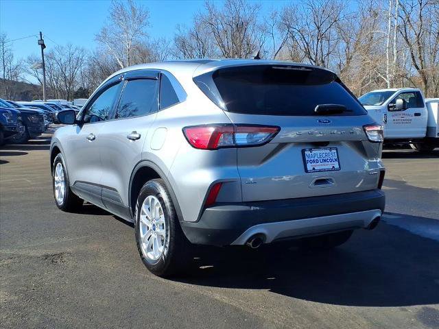 Certified 2021 Ford Escape SE image 3