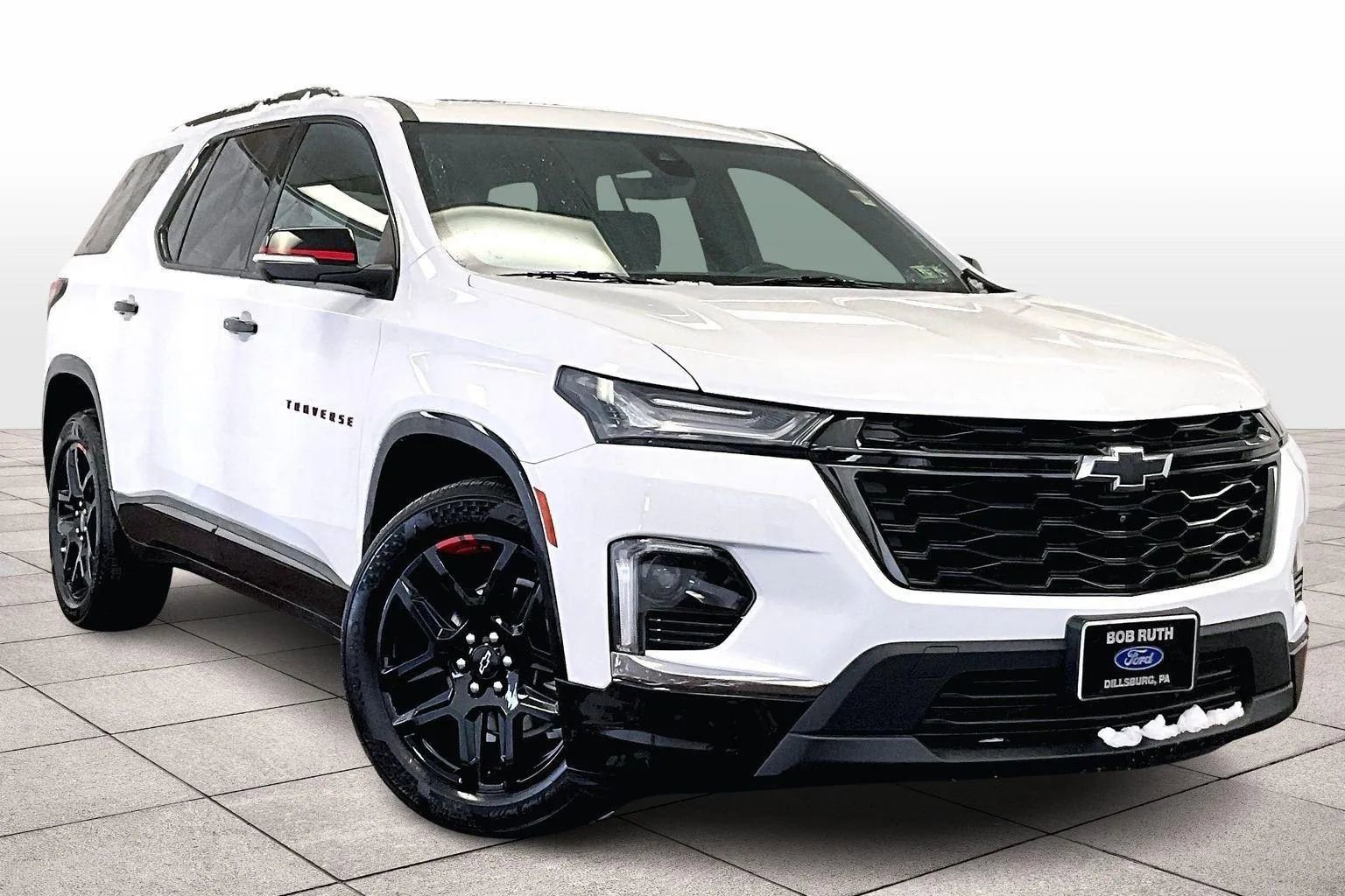 Used 2022 Chevrolet Traverse Premier w/ Redline Edition image 2