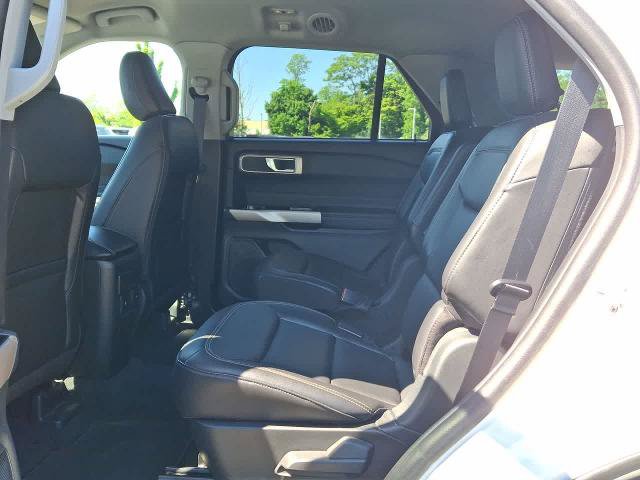 Certified 2023 Ford Explorer XLT w/ Equipment Group 202A AWD/4WD image 26