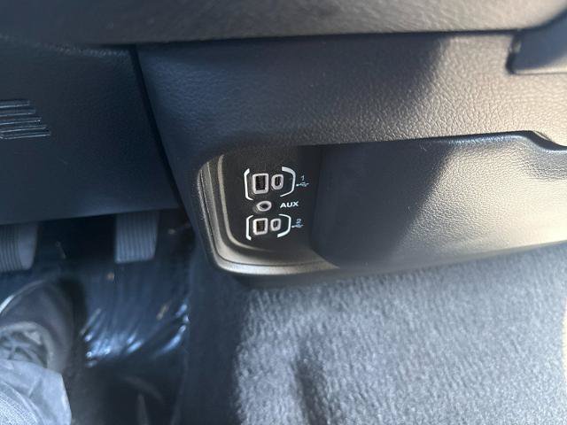 Used 2025 RAM 1500 Big Horn AWD/4WD image 26