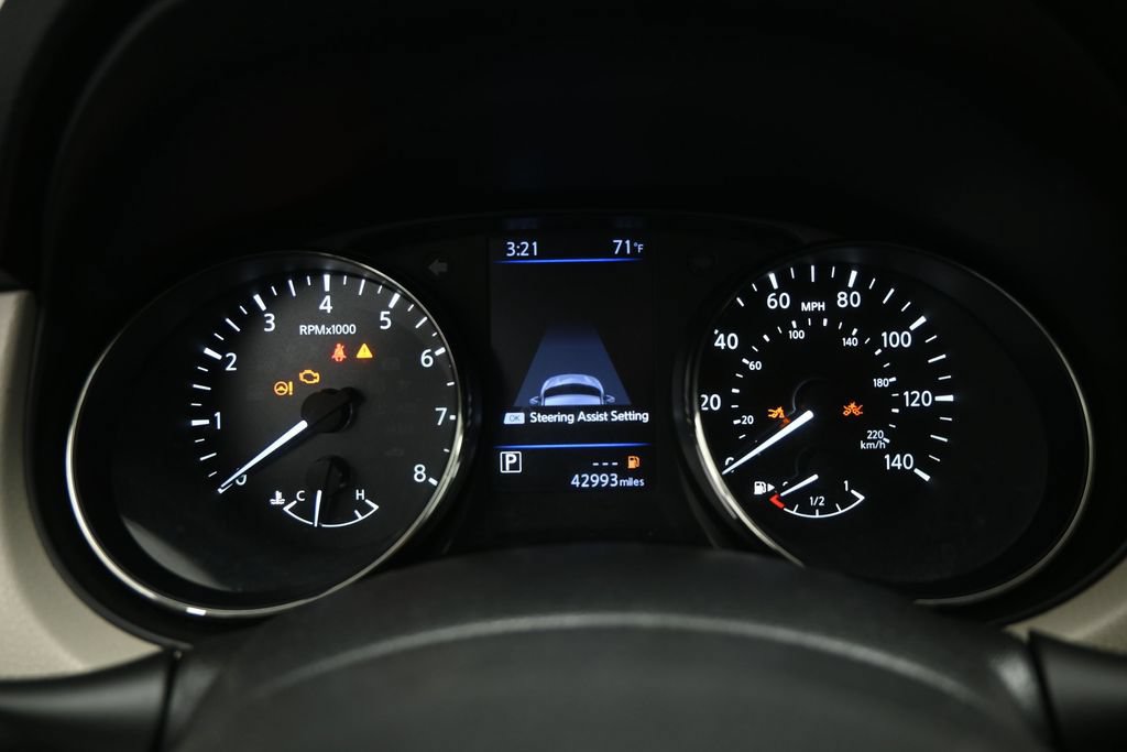 Used 2020 Nissan Rogue Sport SL w/ Premium Package FWD image 14