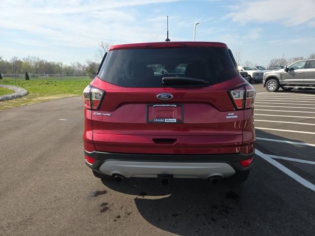 Certified 2017 Ford Escape SE image 2