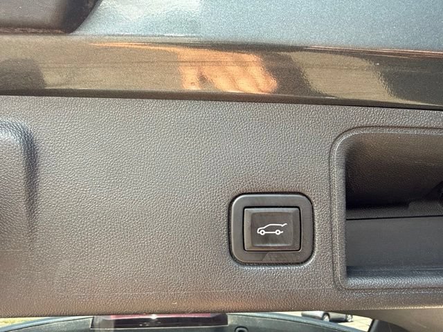 Used 2019 GMC Terrain Denali w/ Comfort Package AWD/4WD image 47