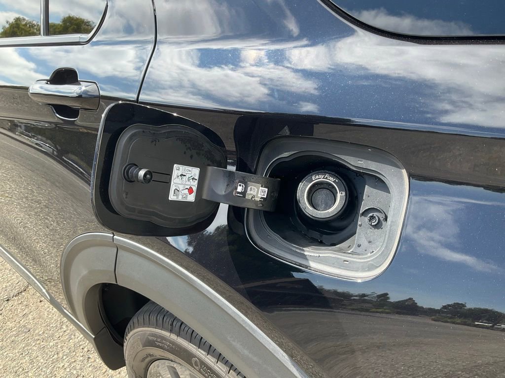 Certified 2024 Ford Explorer XLT w/ Equipment Group 202A image 23