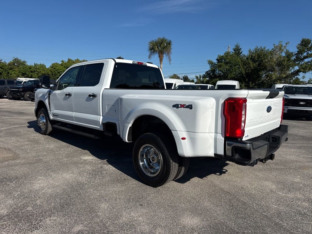 Certified 2024 Ford F350 XLT image 5