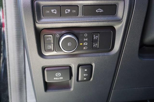 Certified 2022 Ford F150 Platinum w/ Equipment Group 701A High RWD image 42