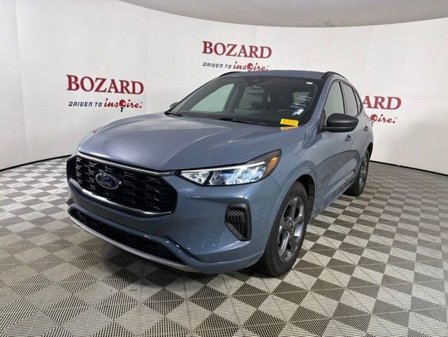 Certified 2023 Ford Escape ST-Line w/ Tech Pack #1 FWD image 4