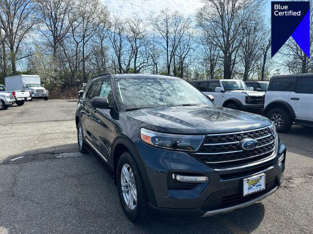Certified 2022 Ford Explorer XLT w/ Equipment Group 202A image 1