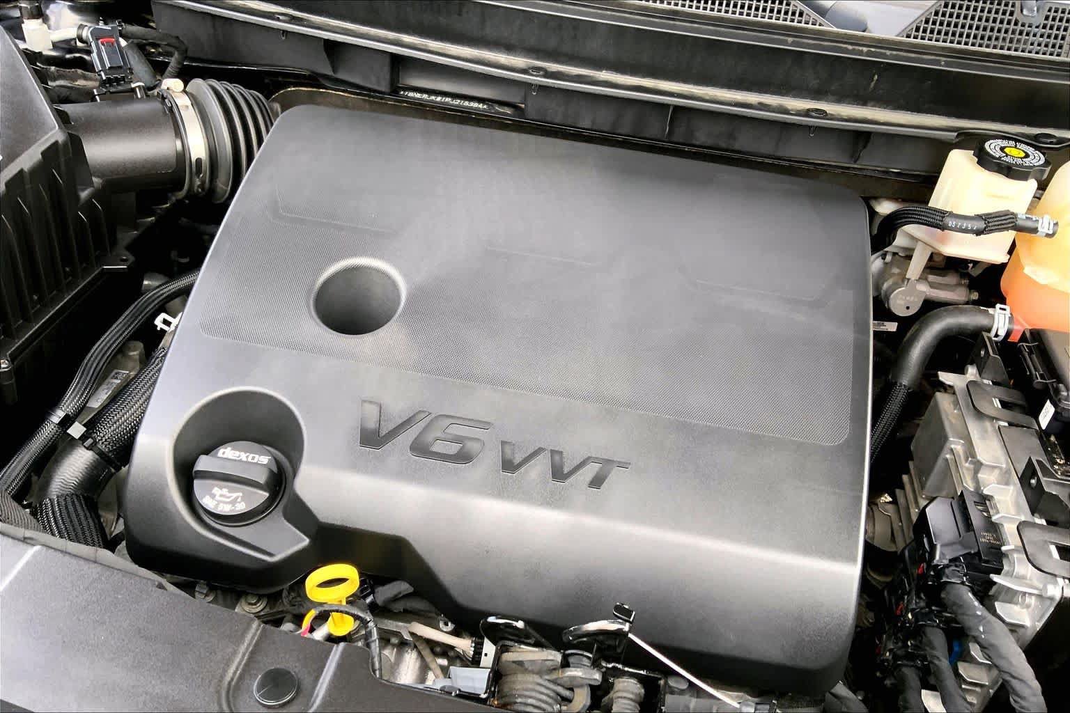 Used 2023 Chevrolet Traverse RS FWD image 29