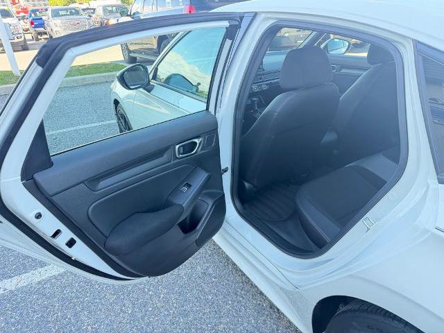 Used 2025 Honda Civic Sport image 10