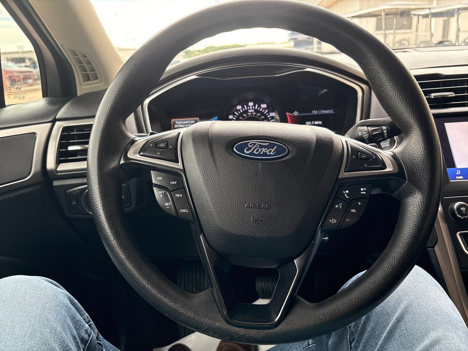 Certified 2020 Ford Fusion SE AWD/4WD image 15