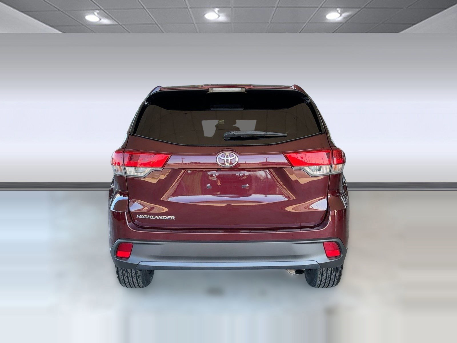 Used 2019 Toyota Highlander LE image 4