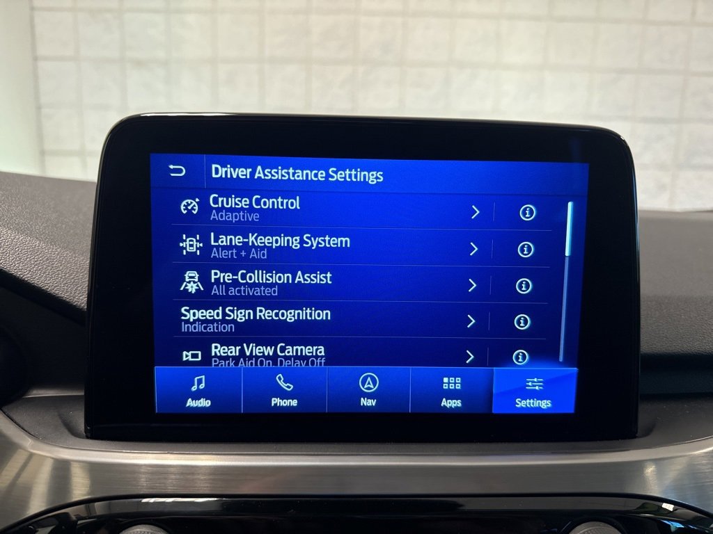 Certified 2022 Ford Escape Titanium image 19