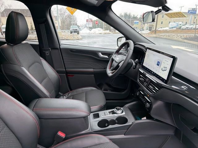 Certified 2023 Ford Escape ST-Line w/ Tech Pack #1 image 38