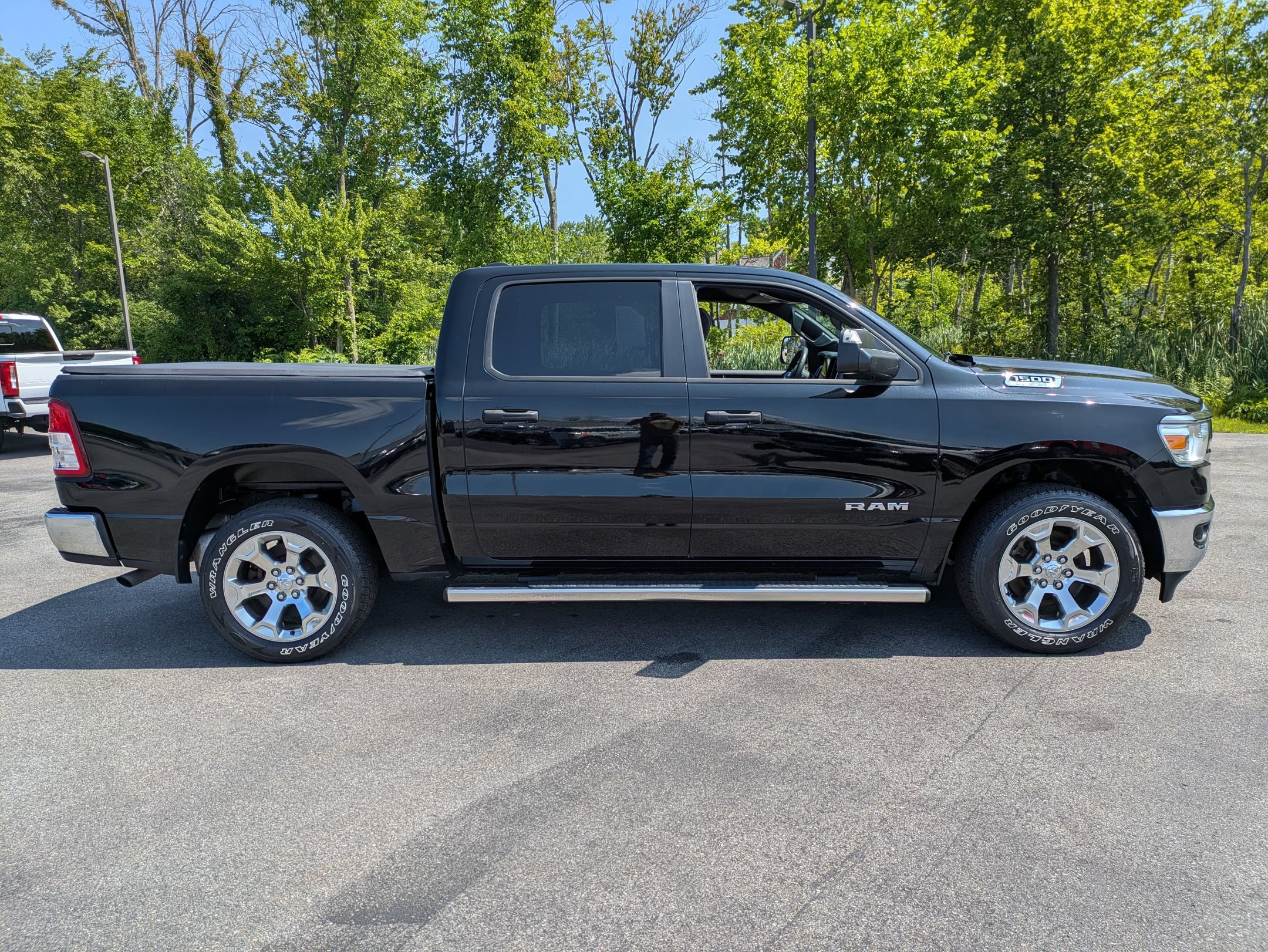 Used 2023 RAM 1500 Big Horn w/ Trailer Tow Group AWD/4WD image 2