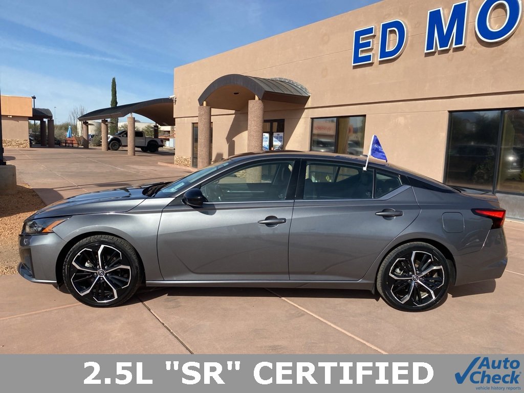 Used 2024 Nissan Altima 2.5 SR image 4