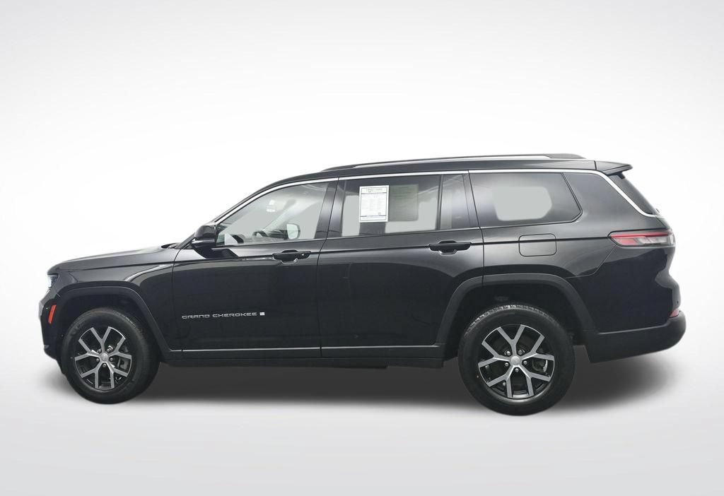 Used 2023 Jeep Grand Cherokee L Limited AWD/4WD image 10
