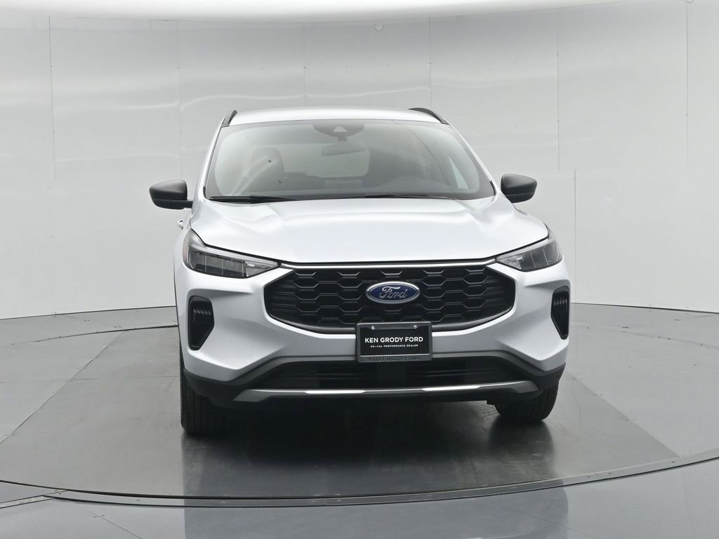 Certified 2025 Ford Escape ST-Line AWD/4WD image 26