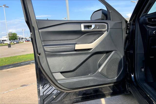 Certified 2020 Ford Explorer XLT w/ Equipment Group 202A RWD image 21