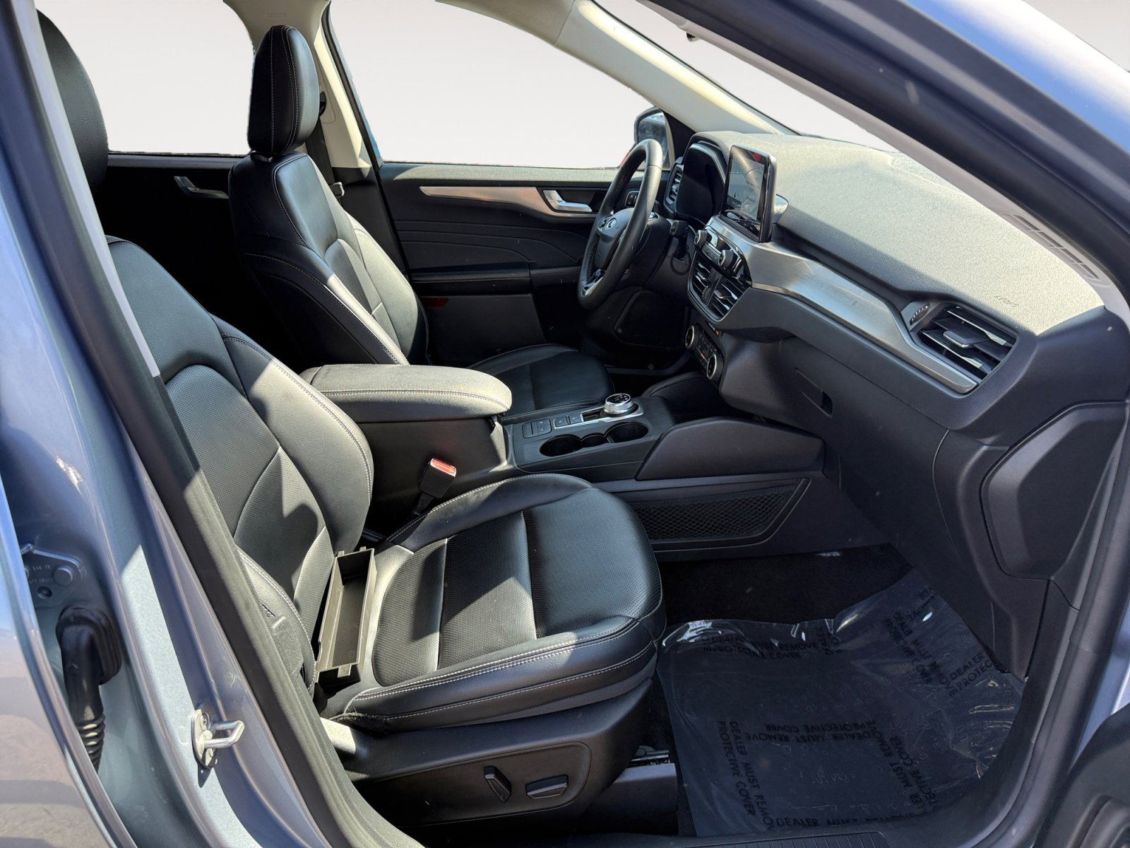 Certified 2022 Ford Escape Titanium AWD/4WD image 19