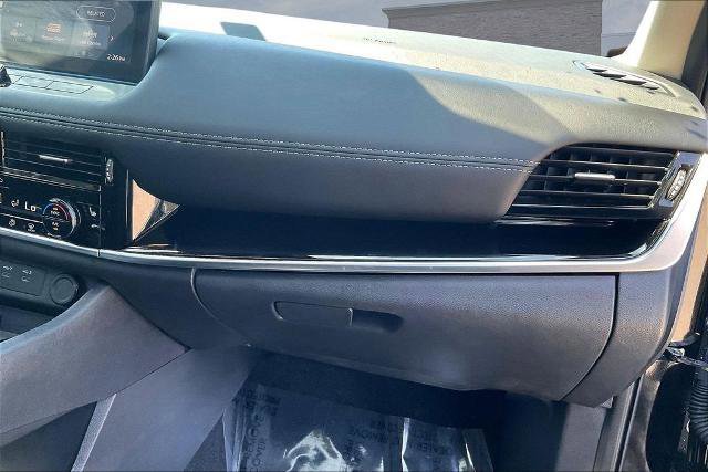 Used 2024 Nissan Rogue SL w/ SL Premium Package FWD image 27