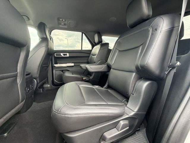 Certified 2024 Ford Explorer XLT w/ Equipment Group 202A AWD/4WD image 19