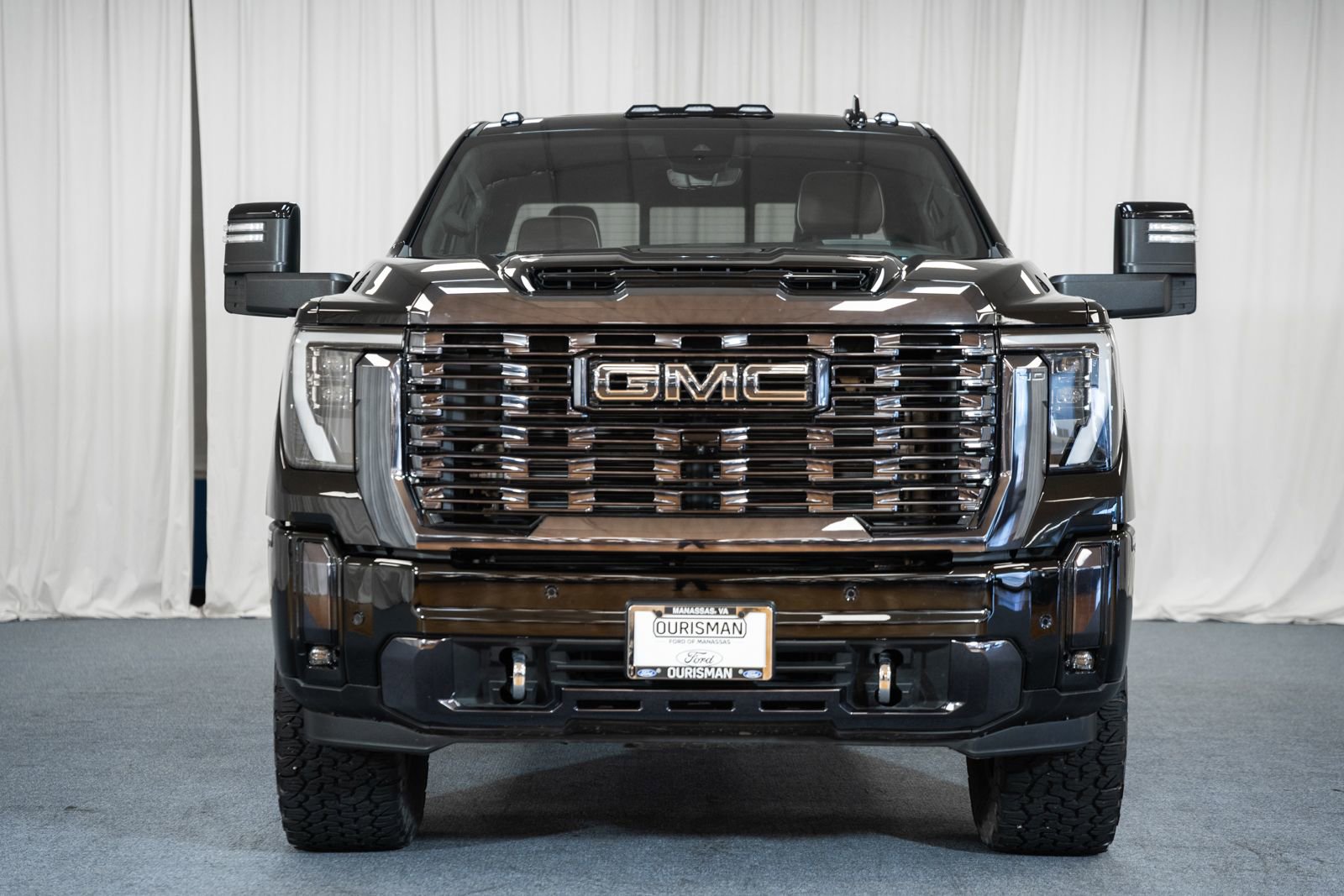 Used 2024 GMC Sierra 2500 Denali Ultimate image 2