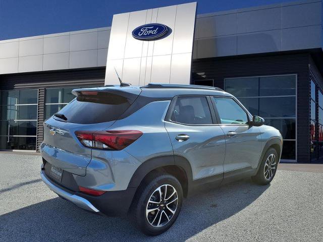 Used 2025 Chevrolet TrailBlazer LT image 4