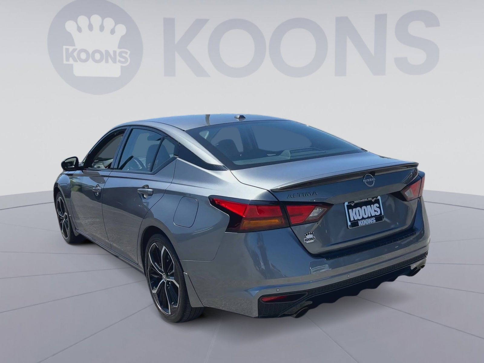 Used 2023 Nissan Altima 2.5 SR FWD image 10
