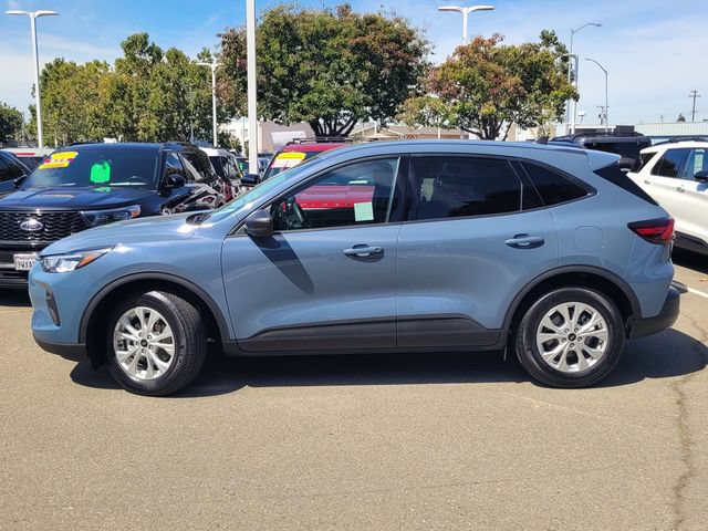 Certified 2025 Ford Escape Active FWD image 3