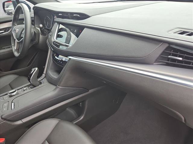 Used 2025 Cadillac XT5 Luxury FWD image 21