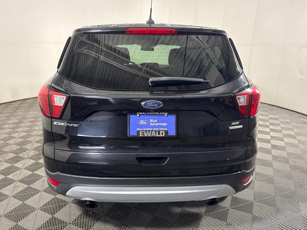 Certified 2019 Ford Escape SE FWD image 8