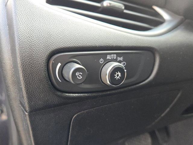 Used 2023 Chevrolet Malibu LT image 21