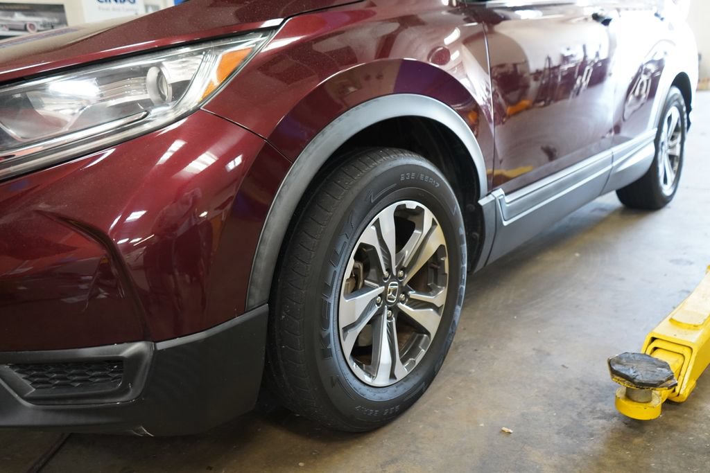 Used 2018 Honda CR-V LX image 2
