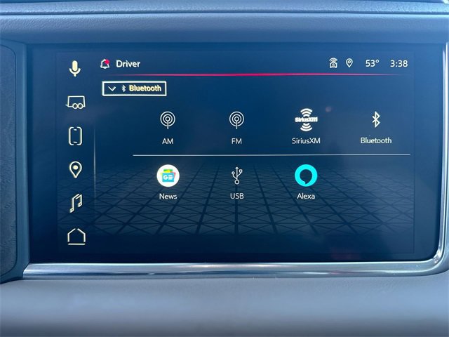 Used 2024 GMC Yukon XL Denali w/ Advanced Technology Package image 17