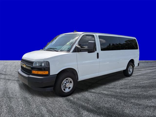Used 2024 Chevrolet Express 3500 LS RWD image 8