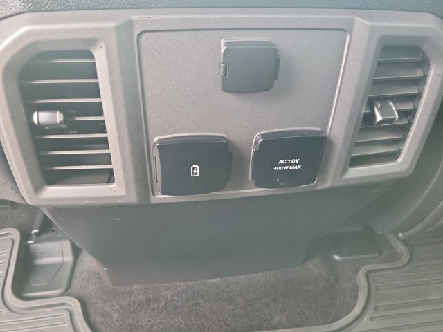 Certified 2017 Ford F150 Raptor w/ Equipment Group 802A Luxury image 17