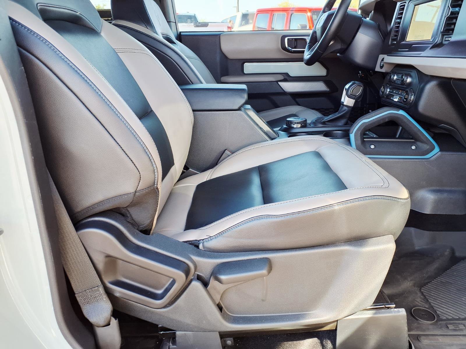Certified 2023 Ford Bronco Wildtrak image 11