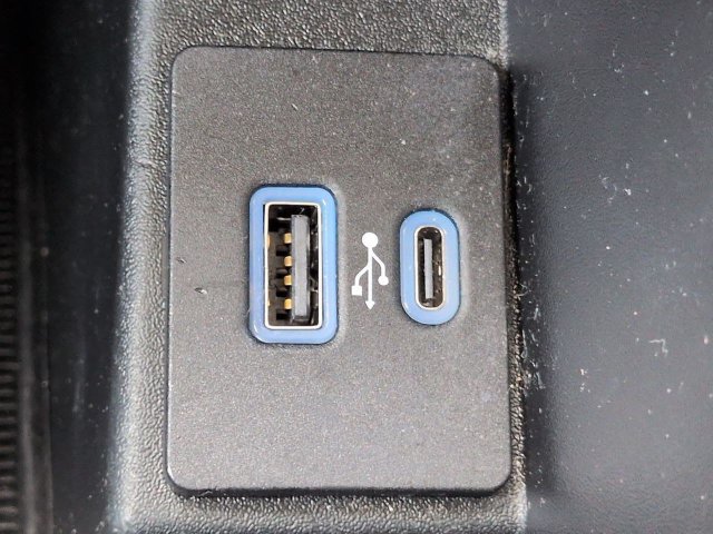 Certified 2024 Ford Edge SE AWD/4WD image 21