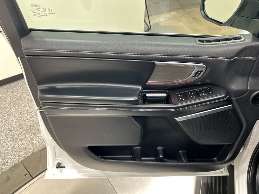 Certified 2025 Ford Expedition Max Platinum AWD/4WD image 15