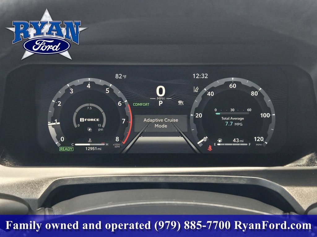 Used 2024 Toyota Tacoma Limited AWD/4WD image 11