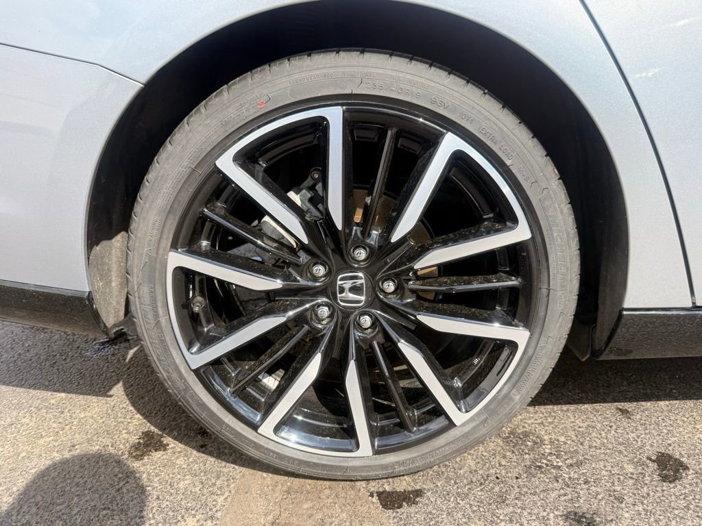 Used 2025 Honda Accord Touring image 39