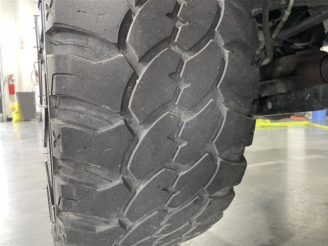 Used 2018 Jeep Wrangler Unlimited Sahara AWD/4WD image 11